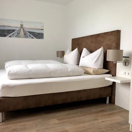 Appart hôtel An Der Golfanlage 3*