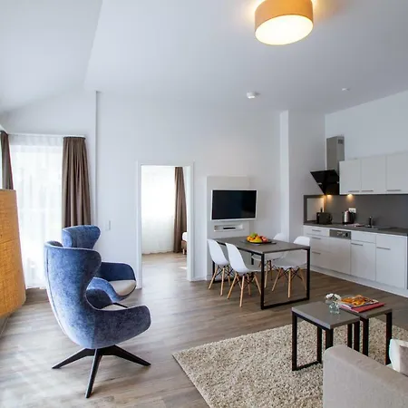 Aparthotel An Der Golfanlage 3*